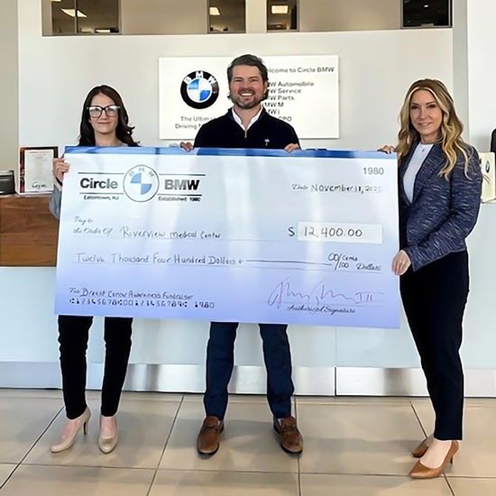 Circle BMW presenting check